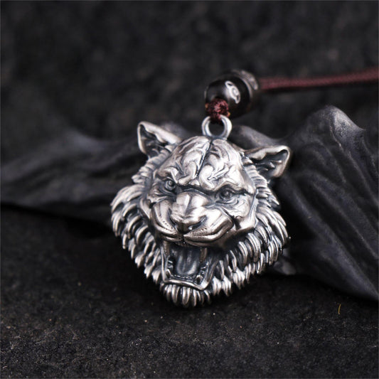 S999 sterling silver vintage tiger head necklace with detailed handcrafted design