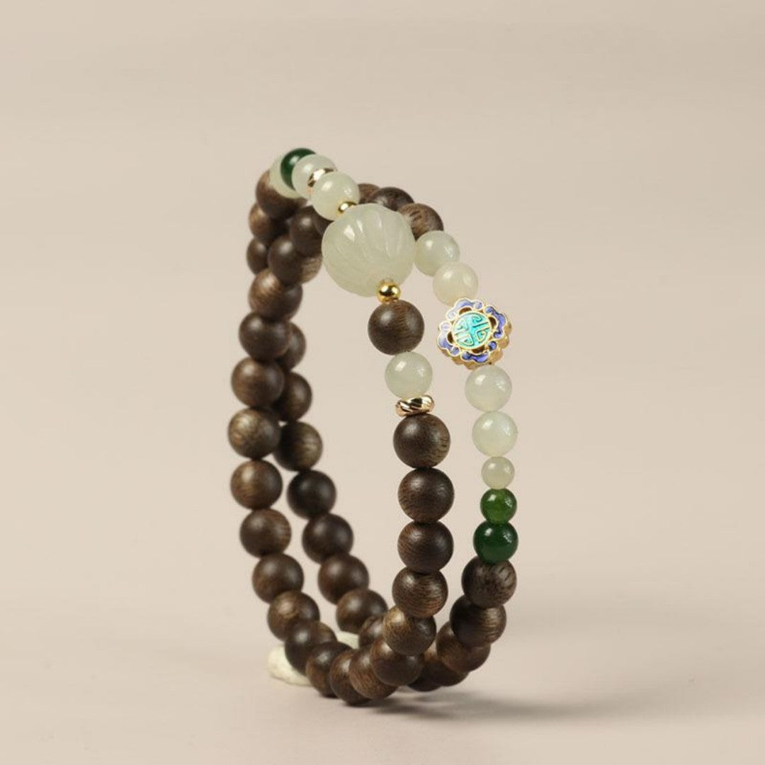 Agarwood Hetian jade green chalcedony double-loop bracelet
