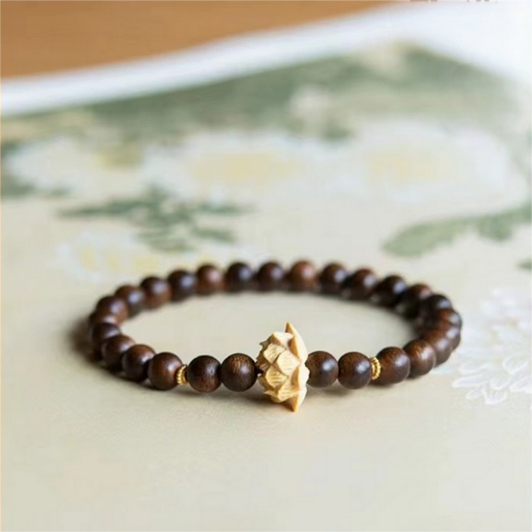 Agarwood lotus wood bead meditation bracelet Feng Shui