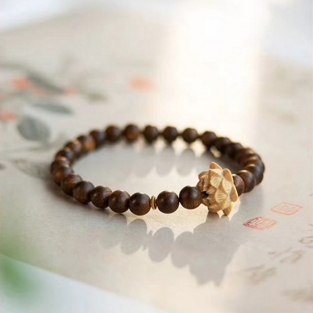Agarwood lotus wood bead meditation bracelet Feng Shui